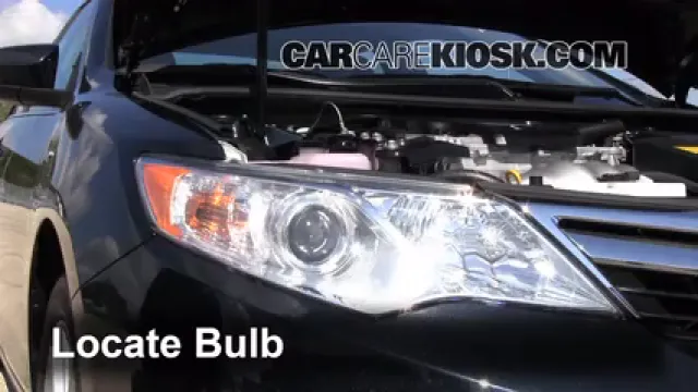 2012 Toyota Camry Hybrid XLE 2.5L 4 Cyl. Éclairage Feux de croisement (remplacer l'ampoule)